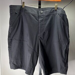 Kuhl‎ Men's Gray Shorts Size 40